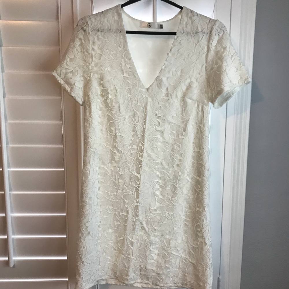 Missguided lace v neck dress